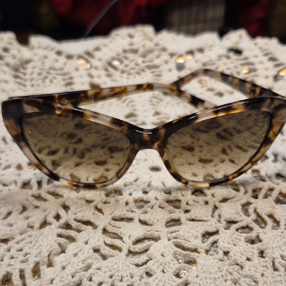 kate spade Tortoiseshell Cat-Eye Sunglasses with Brown Gradient Lenses